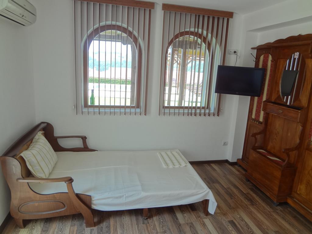 ארבאנאסי Guest House Diabora מראה חיצוני תמונה